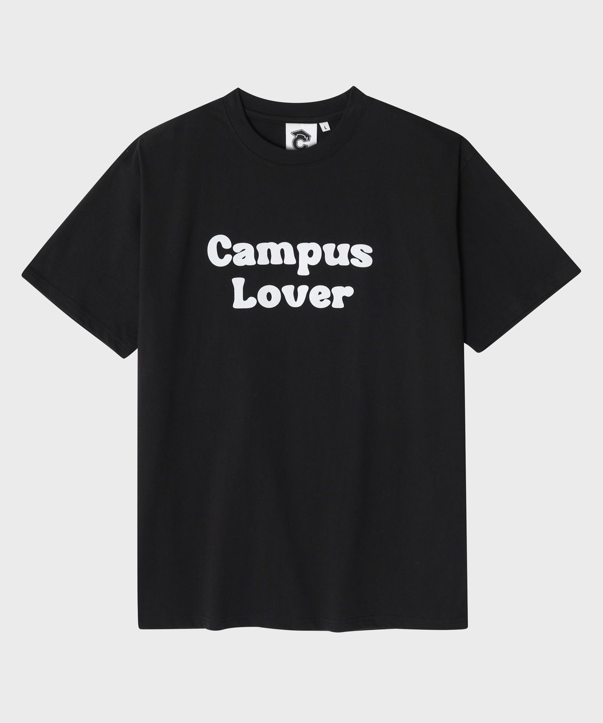 컨셉트컬리지(CONCEPTCOLLEGE) 엠보싱 캠퍼스 러버 블랙 반팔 티셔츠 [남녀공용]
