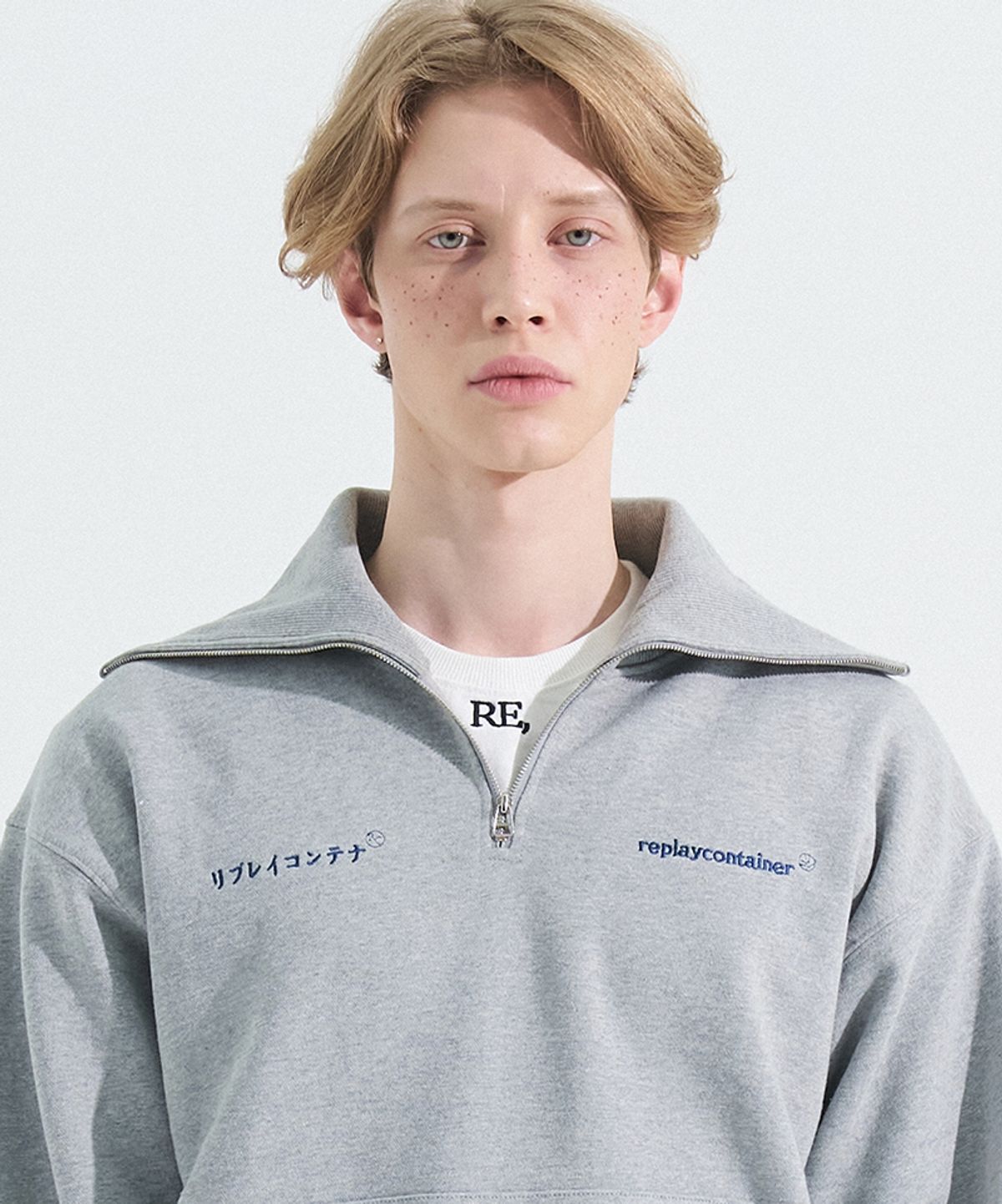 리플레이컨테이너(REPLAY CONTAINER) double logo long half zipup mtm (gray)