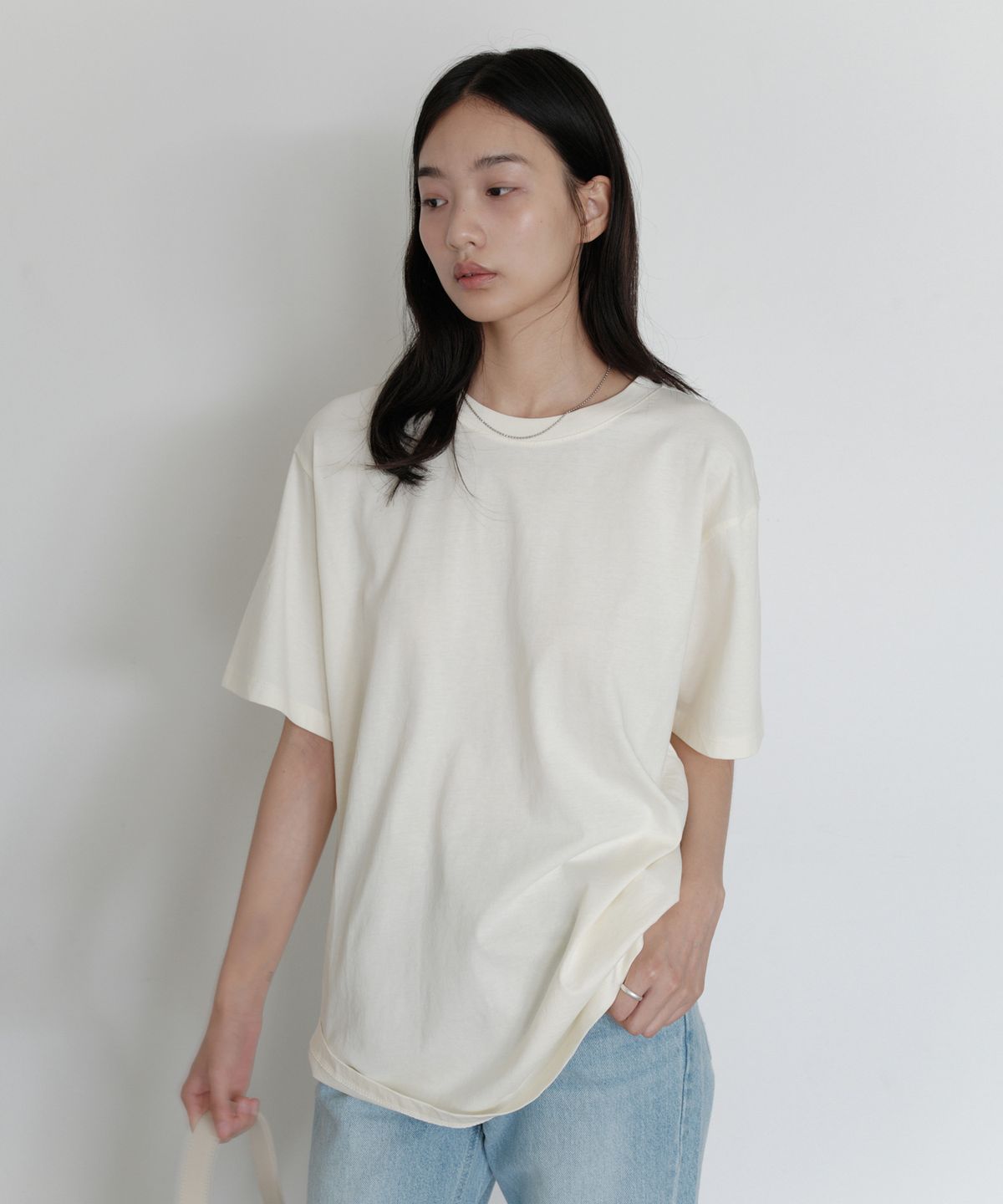 유라고(URAGO) Logo cotton boxy t-shirt