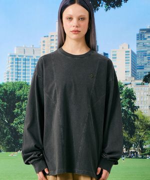 절개 피그먼트 긴팔 티셔츠 차콜