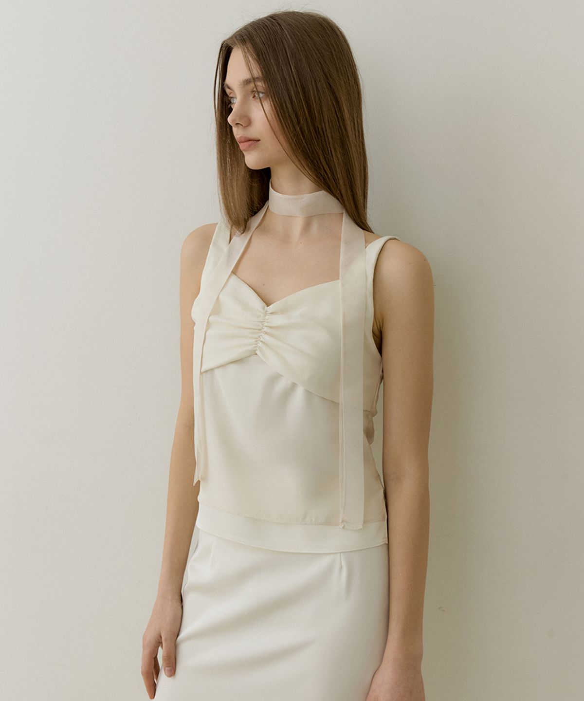 리올그(REORG) PETAL LAYERED TIE SLEEVELESS CREAM SILK