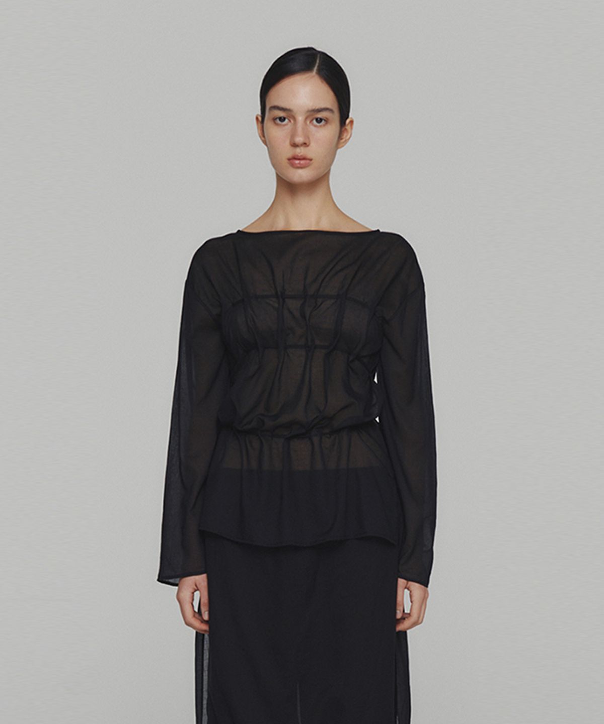 아모멘토(AMOMENTO) SHEER COTTON DRAWSTRING TOP_BLACK