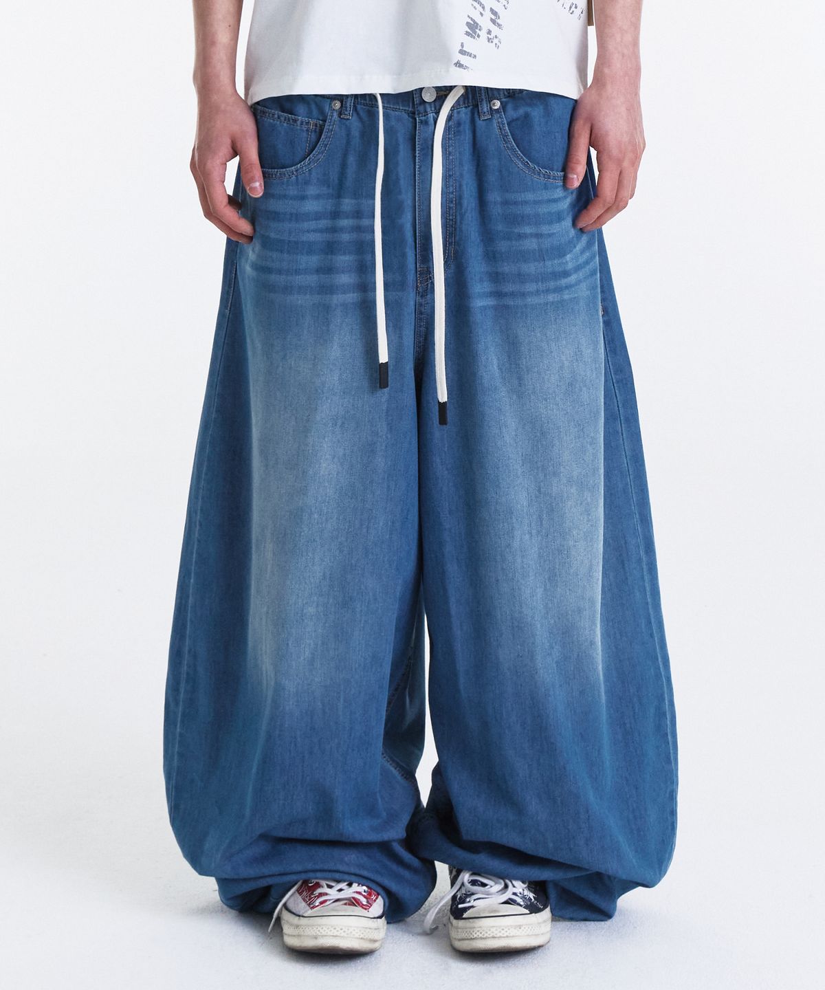 기철(KICHUL) SUMMER VACATION BALLOON PANTS (MID BLUE)