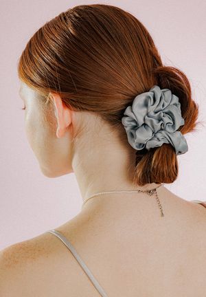 셔링 사틴 스크런치 (스카이블루)