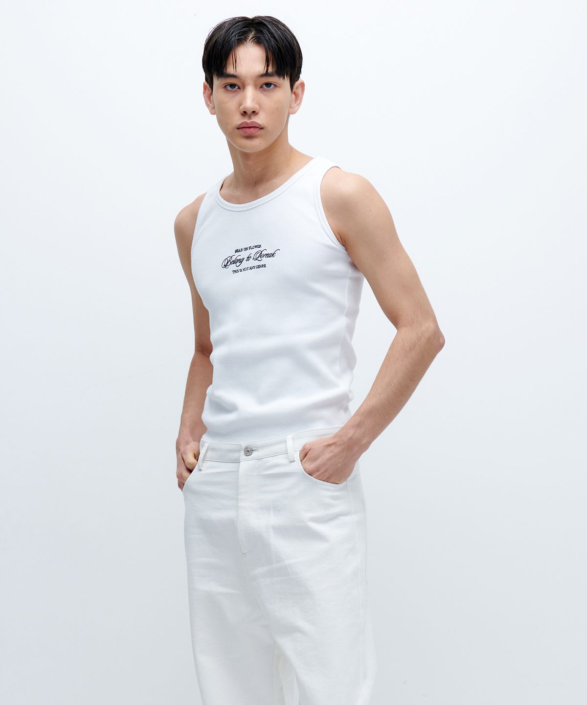 애니타임로릭(ANYTIME LOREAK) LOTUS U-NECK SLEEVE-WHITE