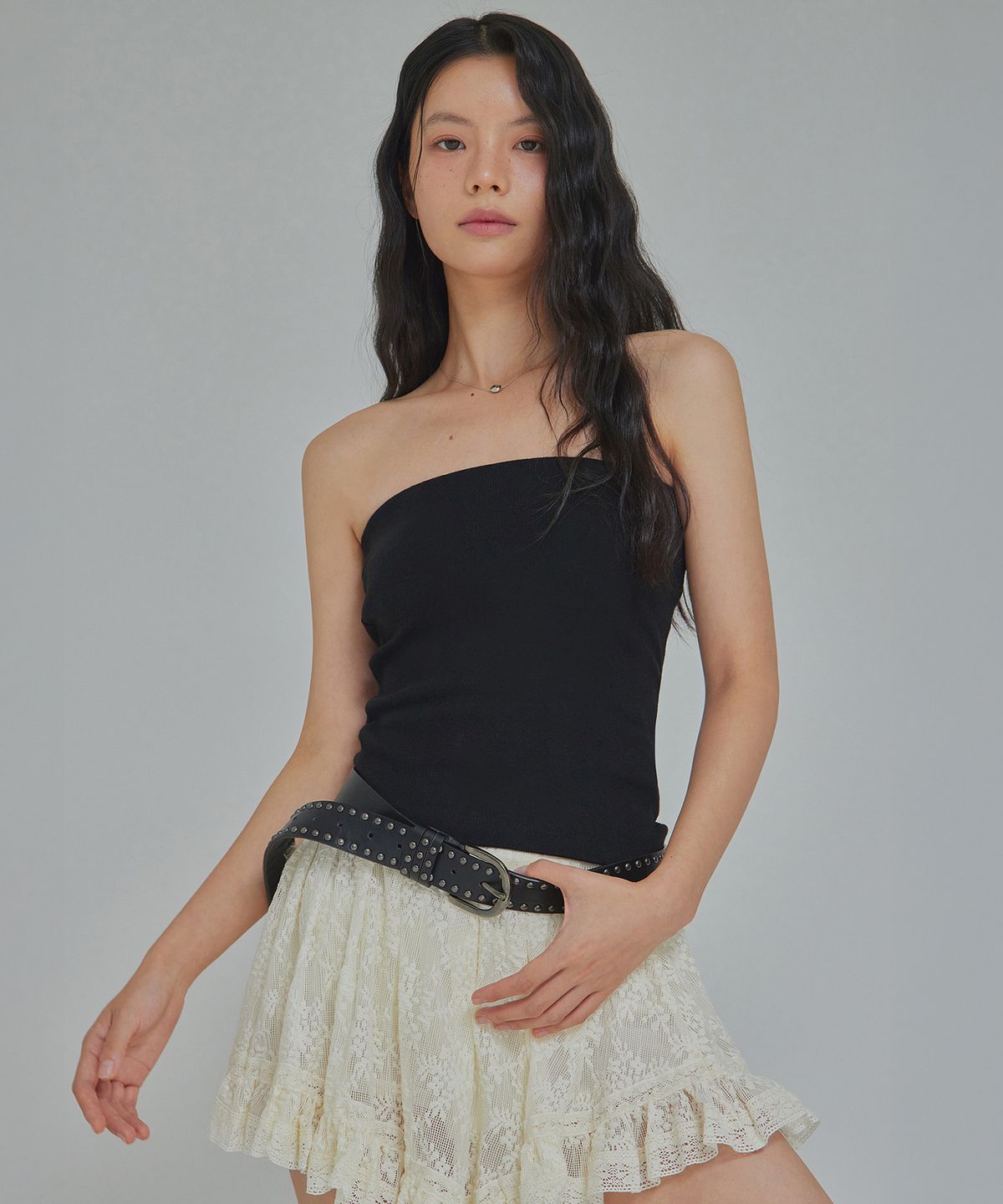 탑걸(TOPGIRL) WAIST STRAP PUNCHED TUBE TOP_T416TP124