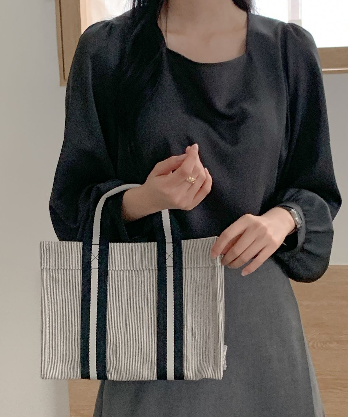 오알오알(OROR) book tote bag 006 stripe beige