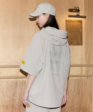 후디 오버핏 반팔 아노락(라이트 베이지)