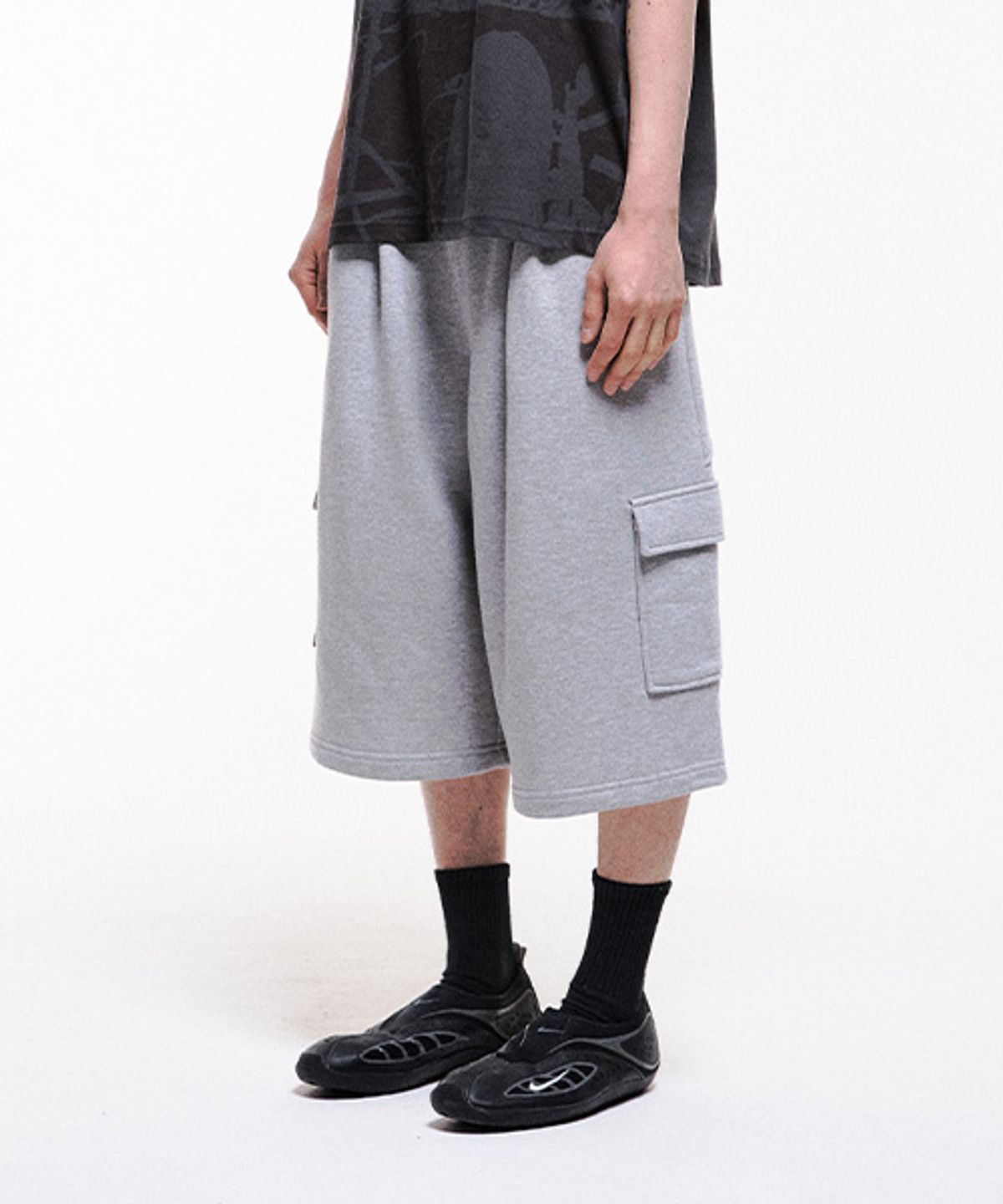 더콜디스트모먼트(THE COLDEST MOMENT) TCM cargo half sweat pants (grey)
