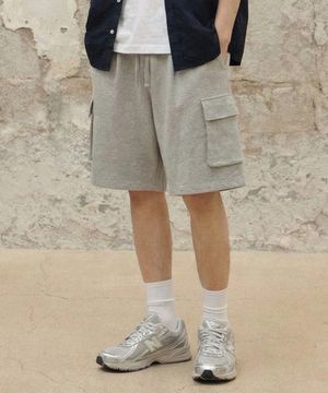 버뮤다 와이드 원턱 카고 스웨트 쇼츠 [그레이]