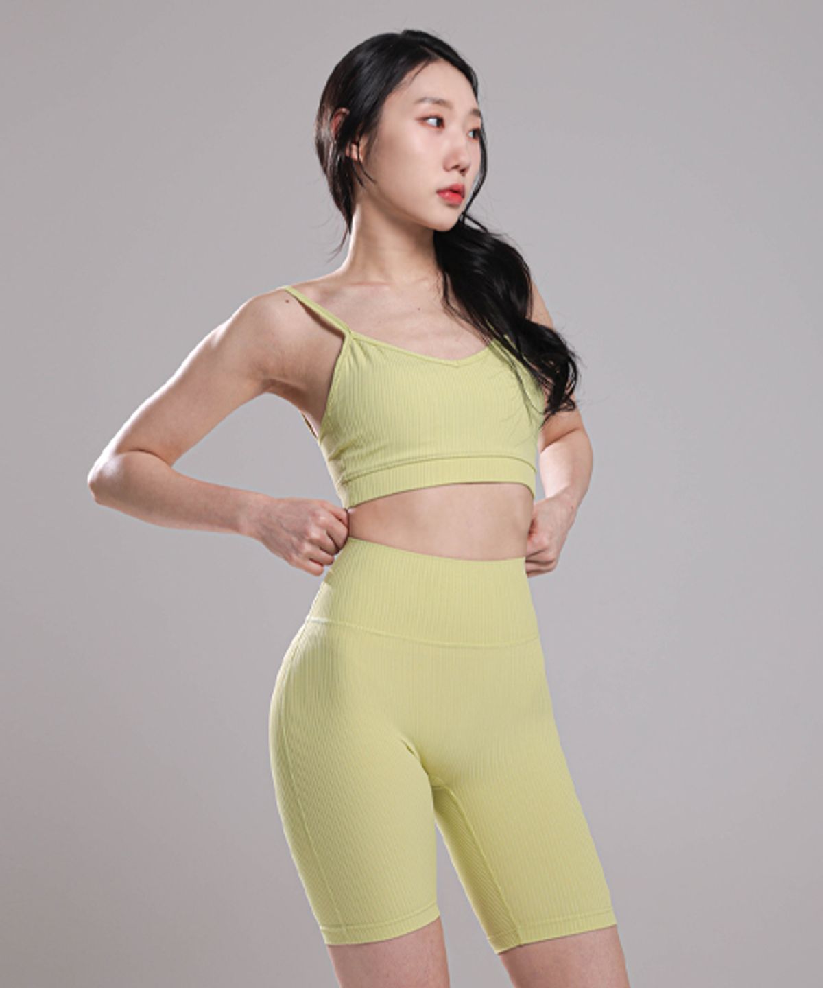 모어아웃(MOREOUT) 여성요가복 골지 5부 레깅스 6PP4613