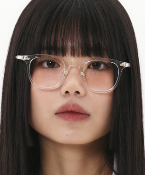 뉴트로 스퀘어 클리어