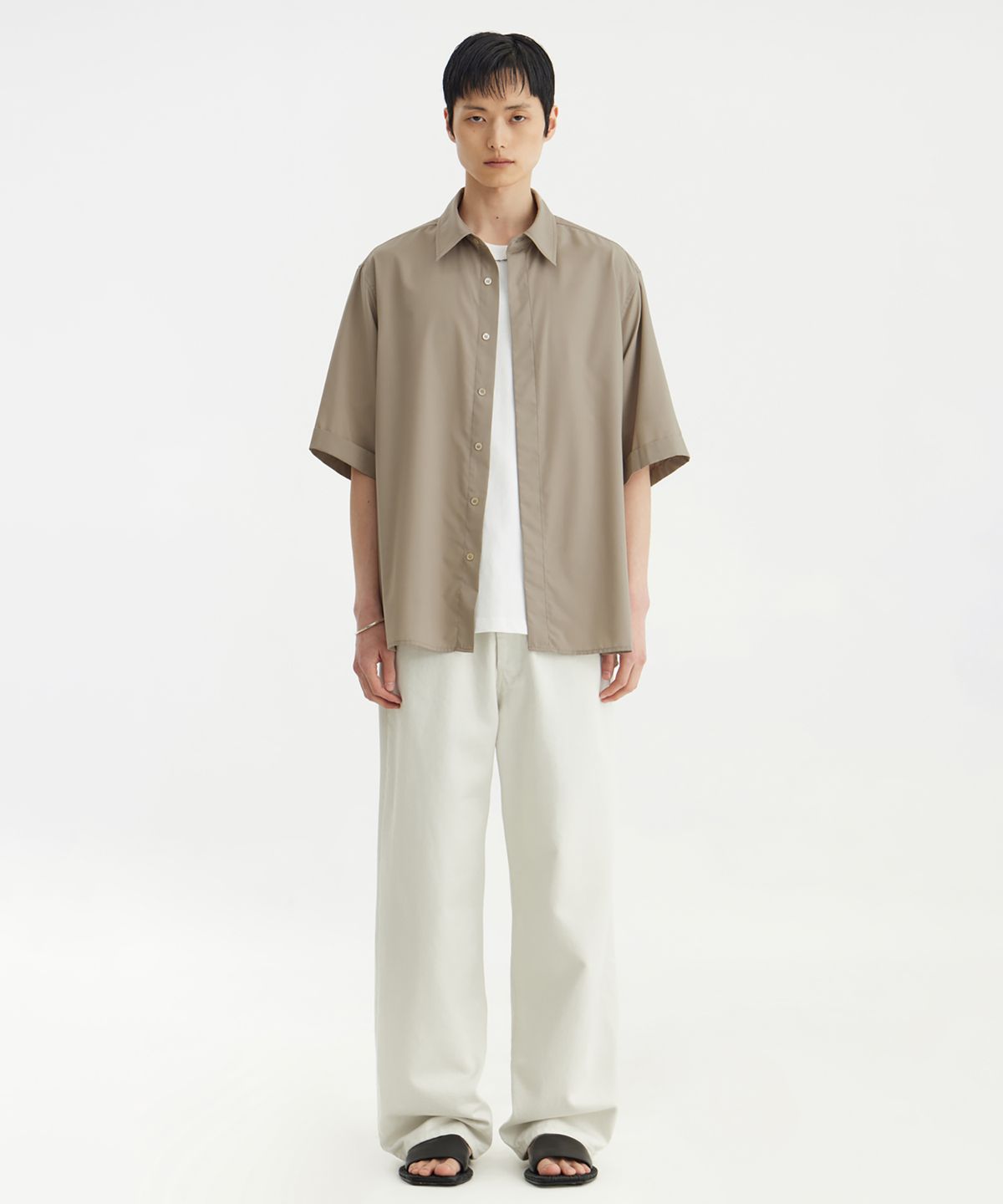 유스(YOUTH) Side-Slit Half Shirt - Beige