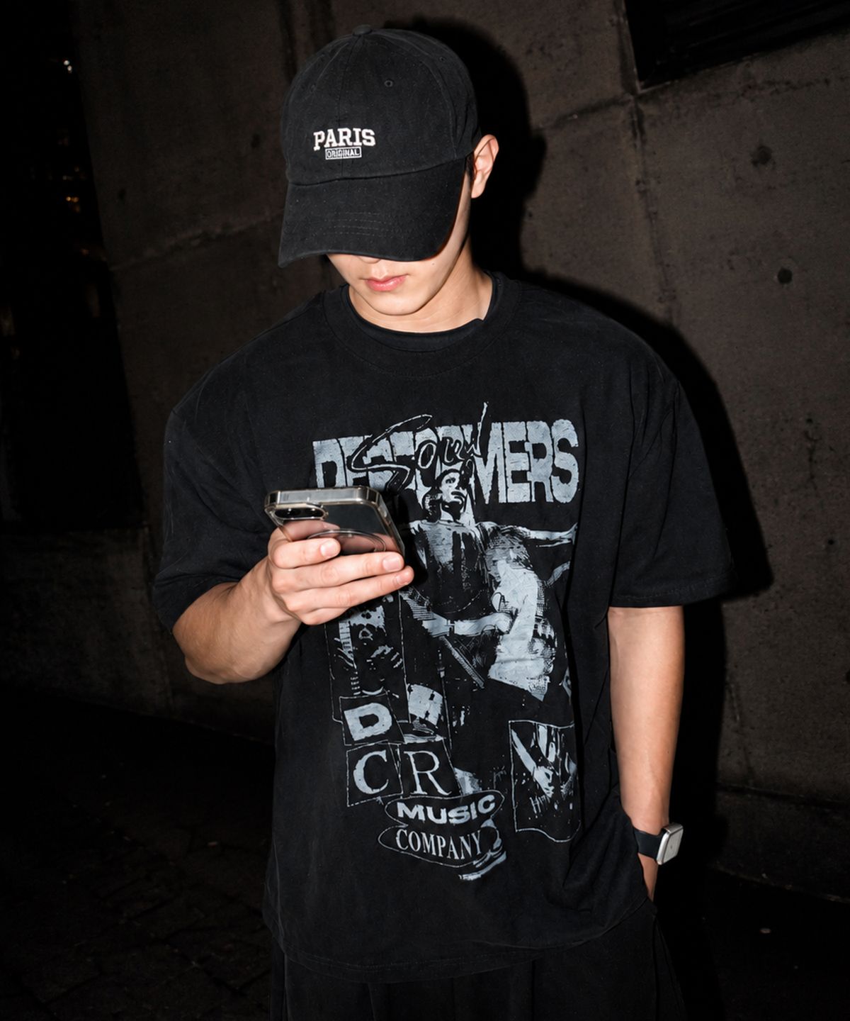 디파이클럽로버스(DEFYCLUBROBBERS) What We Are Crazy About (T-shirt)
