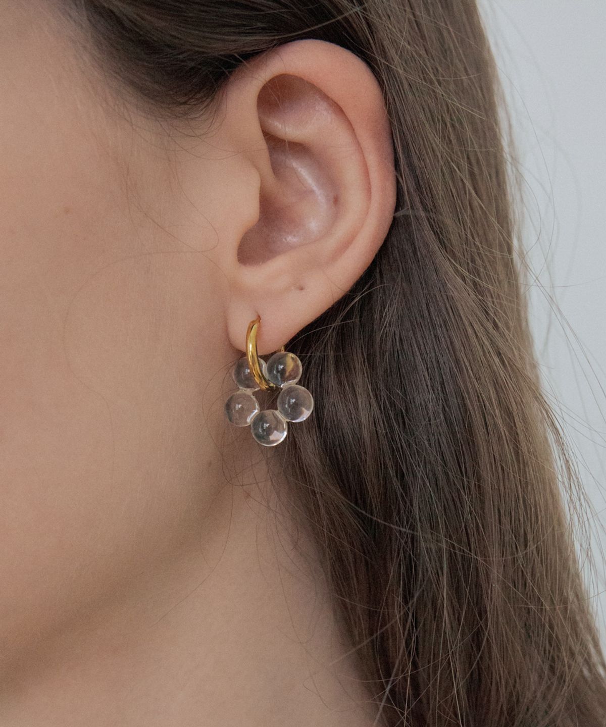 메리모티브(MERRYMOTIVE) [2way] Glass flower surgical hoop earring (2color)