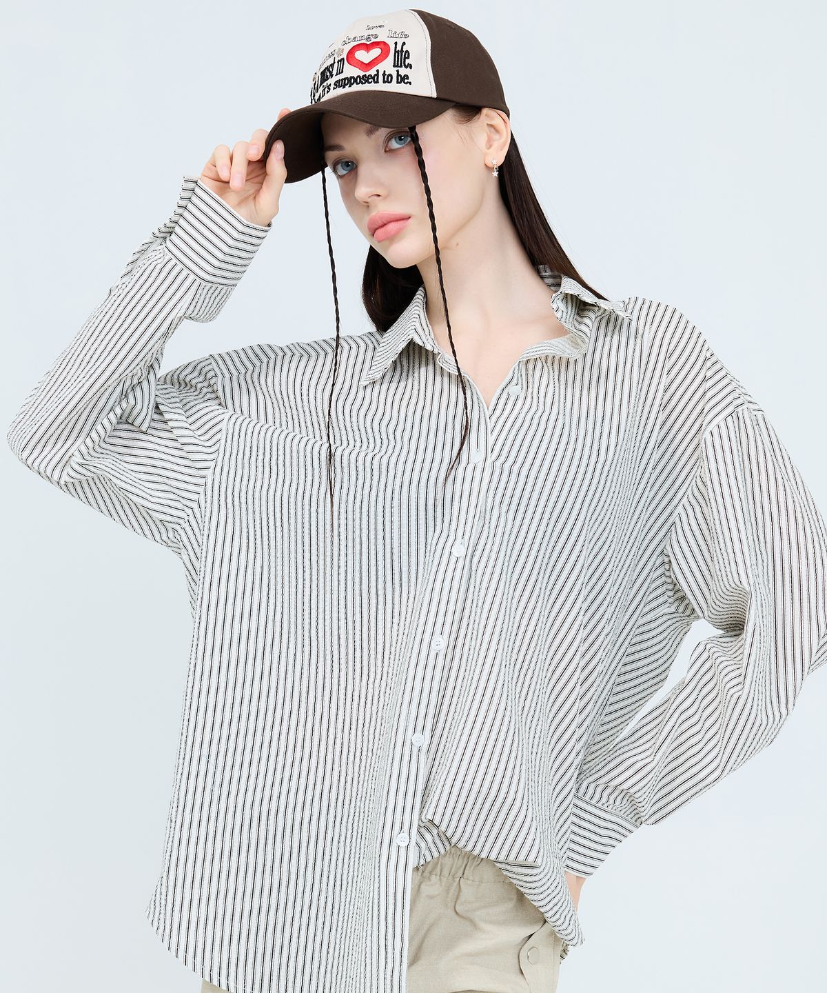 러브이즈트루(LUVISTRUE) RT COMFY SHIRT(IVORY)