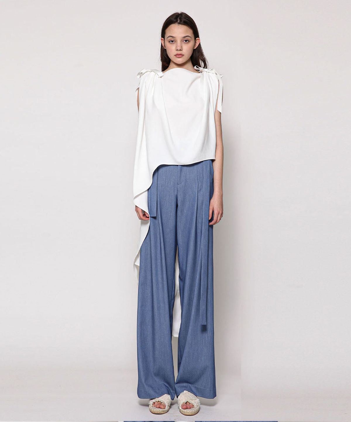 세컨드 아르무아(02ARMOIRE) Sylvie Top _ White