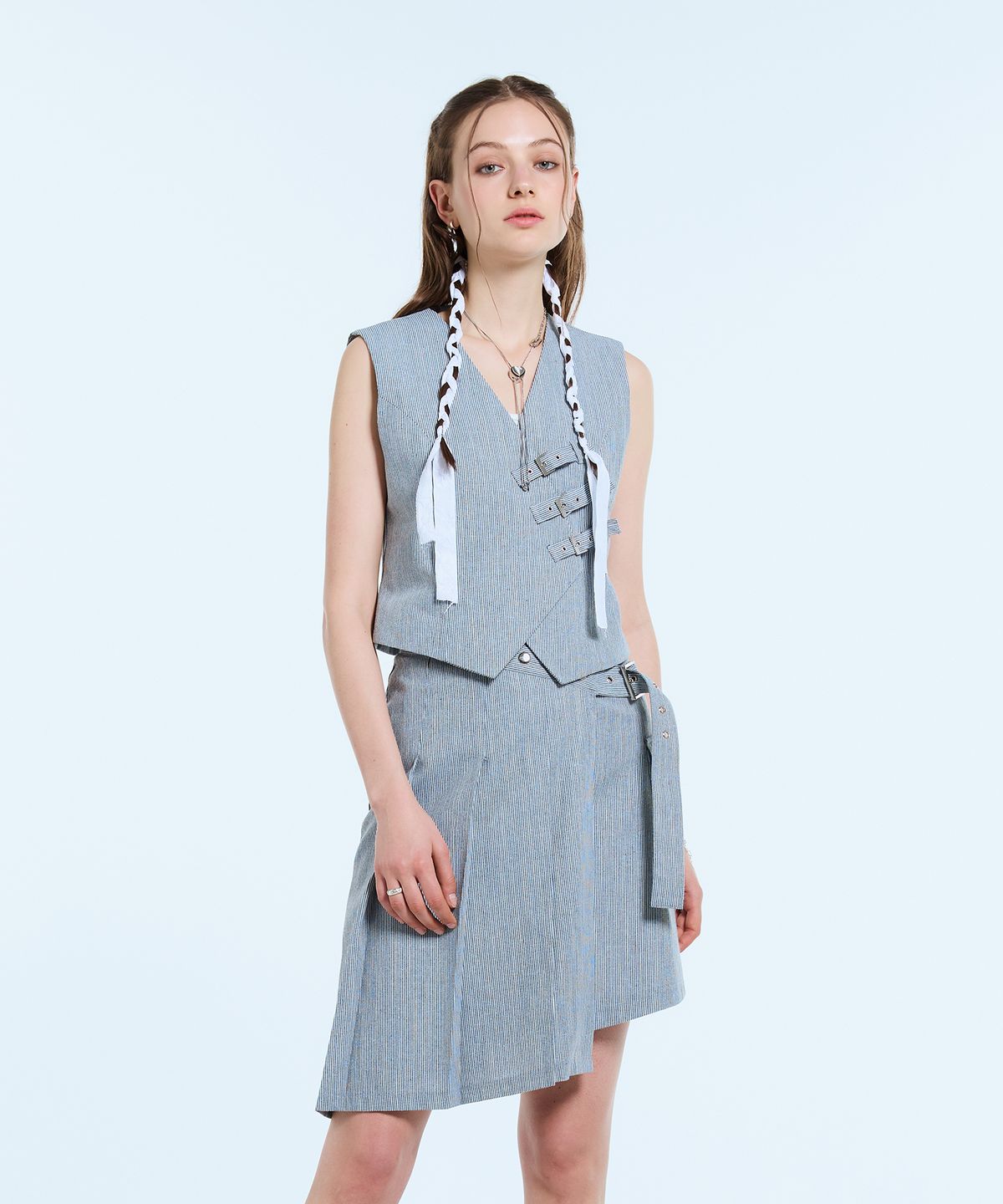 라티젠(LARTIGENT) L11 BUCKLE PLEATS SET UP(BLUE)