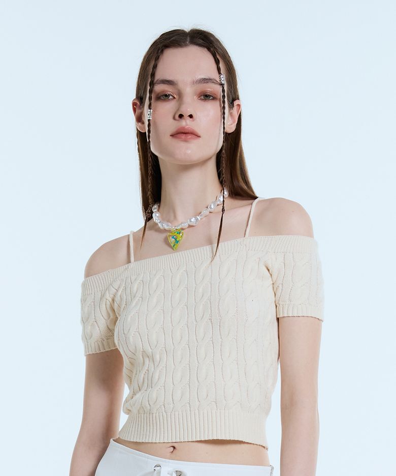 L11 CABLE OFF SHOULDER KNIT(CREAM)