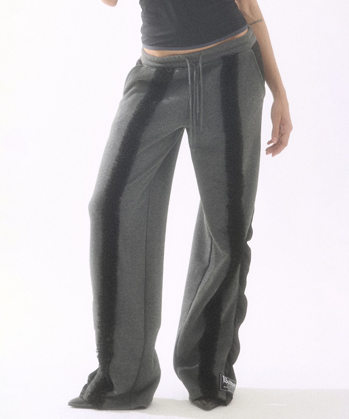 배디(BADEE) Lace Shirring Sweatpants Charcoal