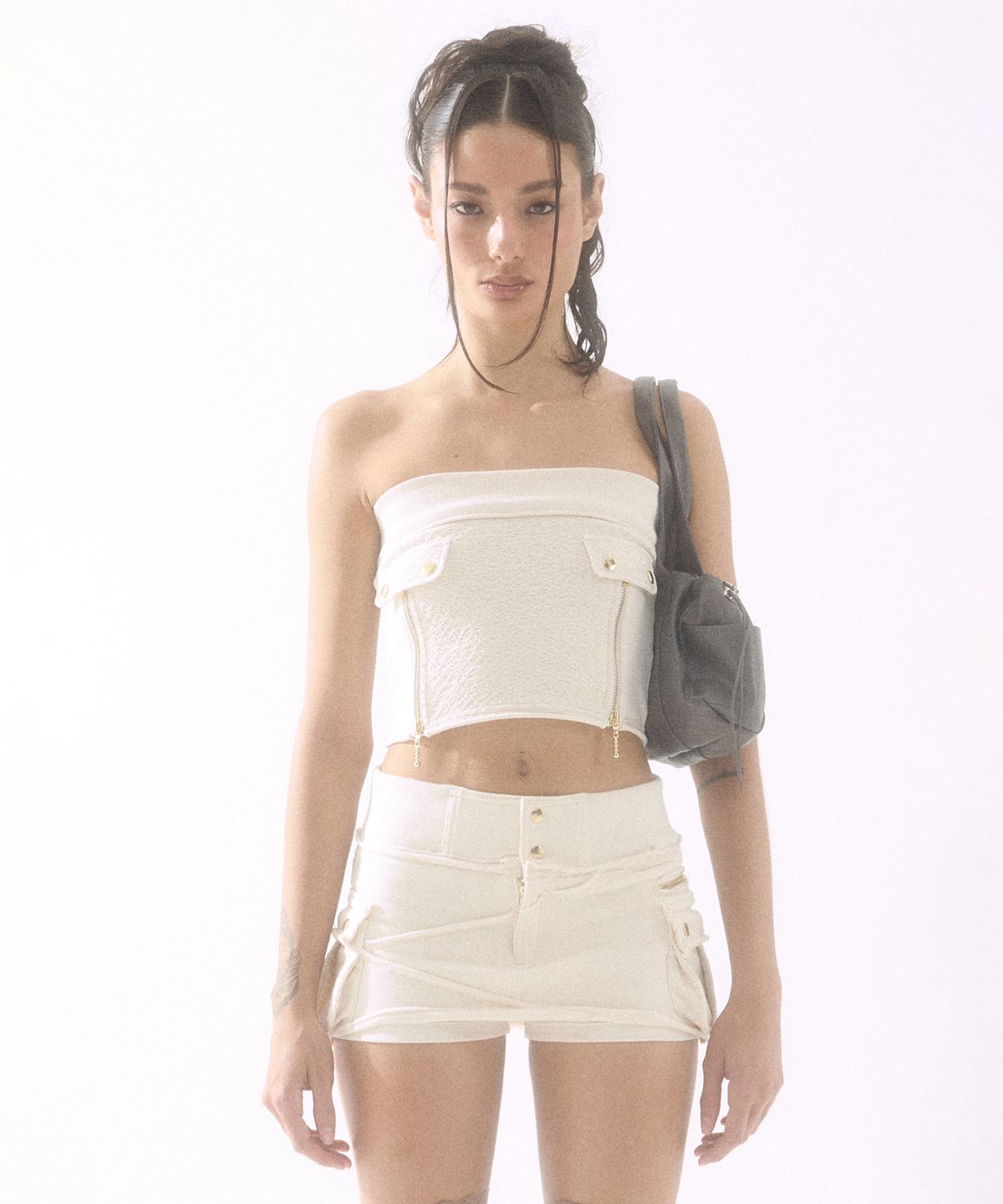 배디(BADEE) Zipper Sweat Sleeveless Cream