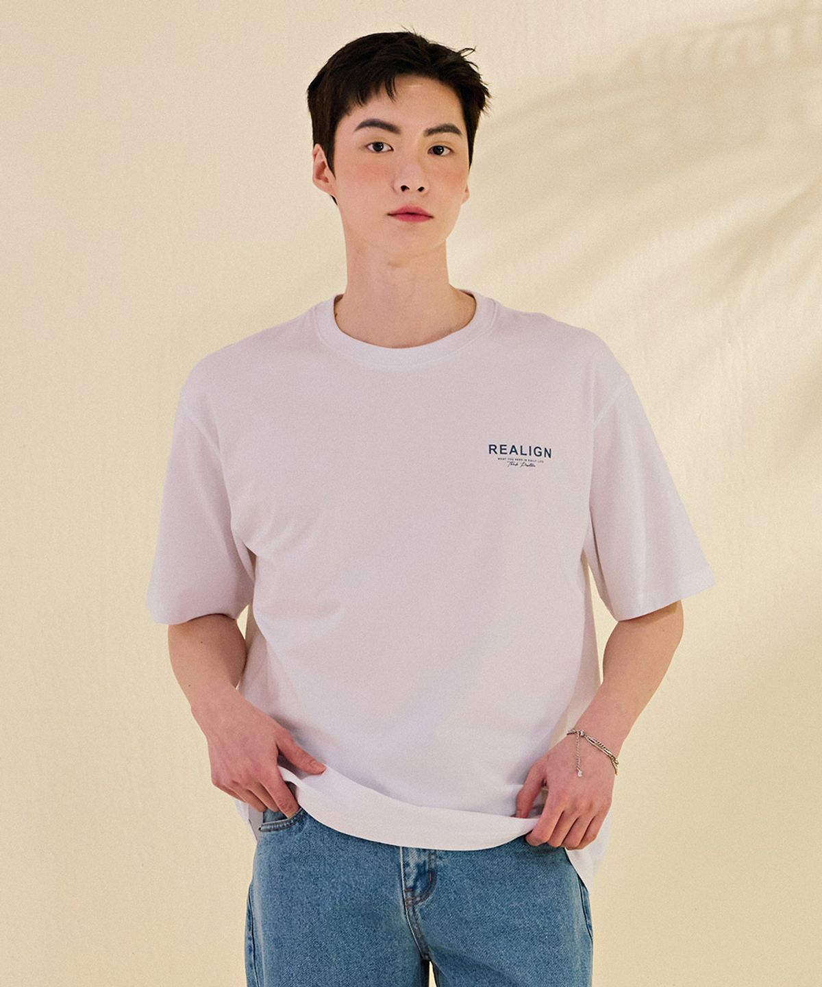 체이스컬트(CHASECULT) 공용 뒷판 그래픽 반팔 티셔츠-DBZU5802C01