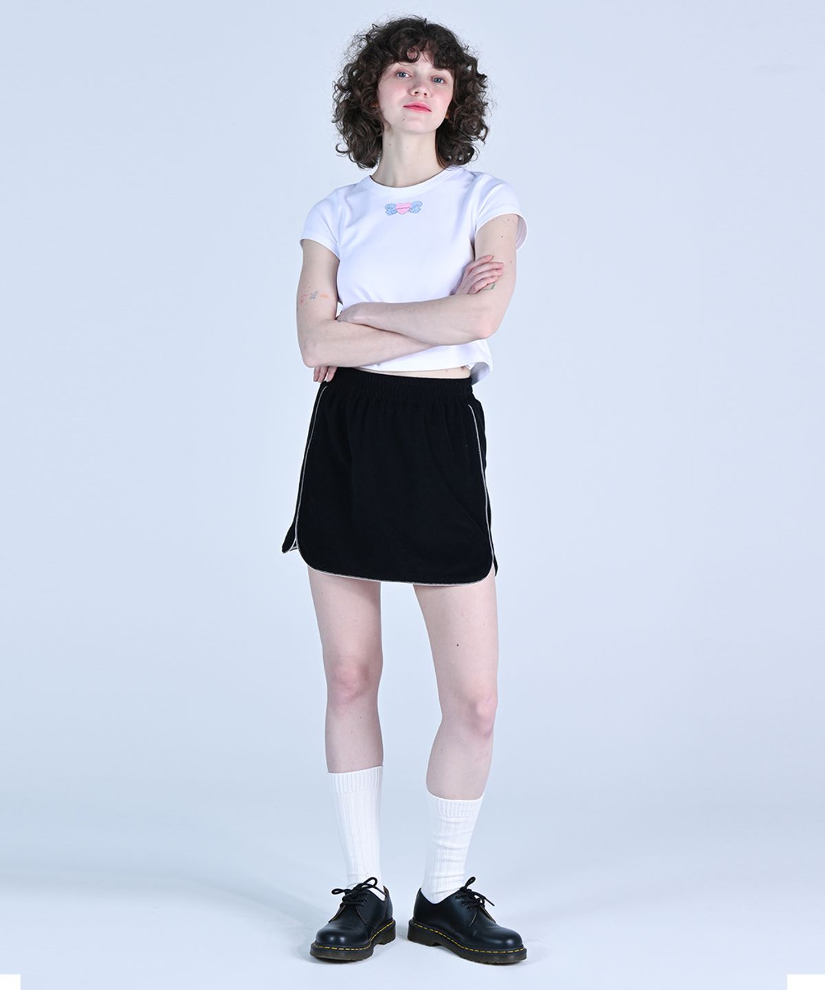 워브먼트(WOVEMENT) 코지 잼 미니 스커트 블랙 WBDSSK002BK