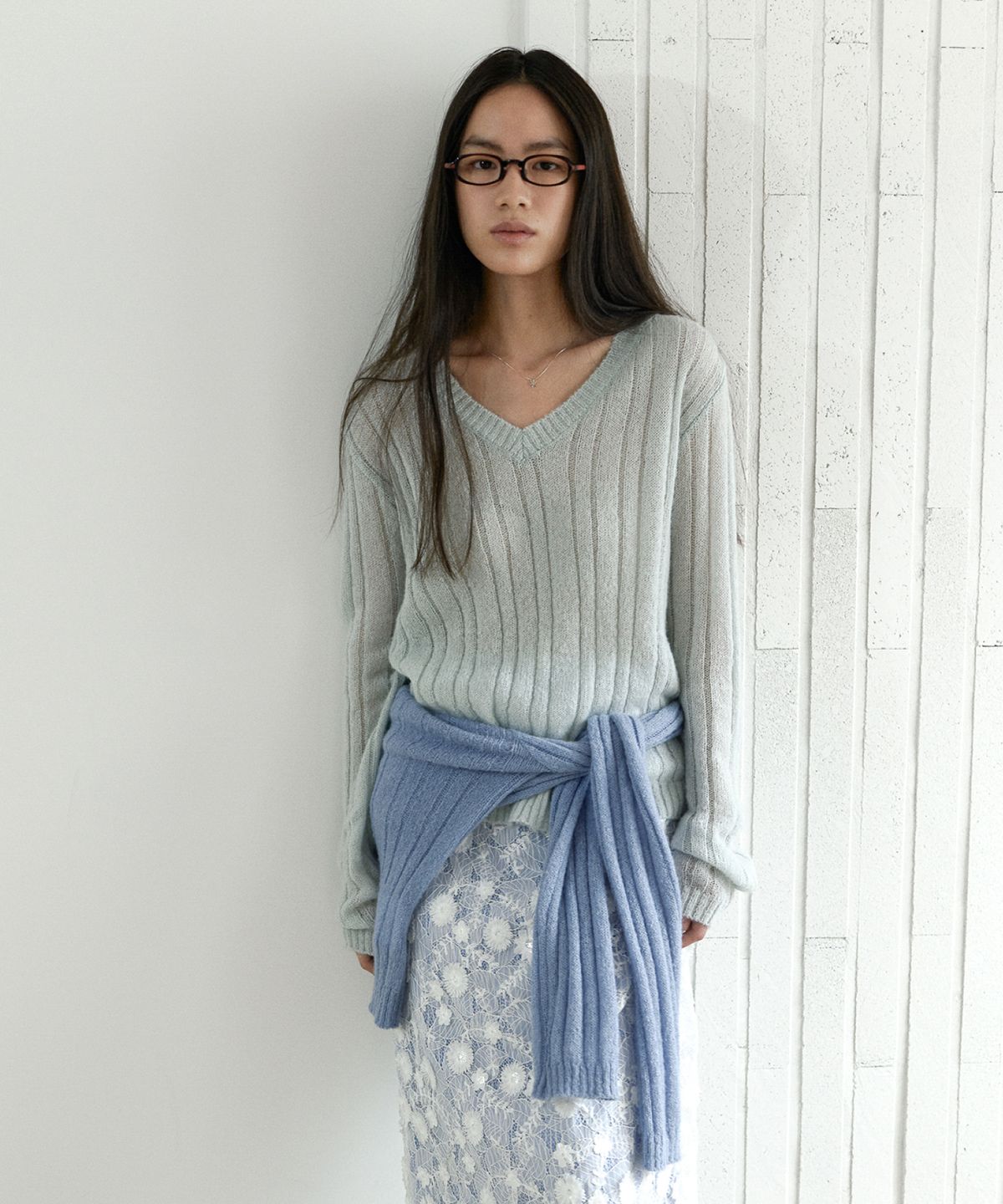 마조네(MA JOURNEE) SHEER V-NECK KNIT_MINT