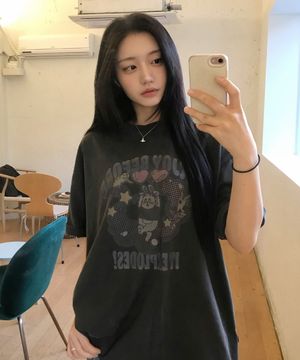 익스플로 버니 피그먼트 반팔티 스모크블랙