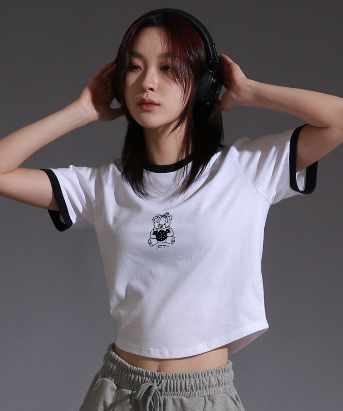 라이크더모스트(LIKE THE MOST) 팁배색 스트로베리 반팔 티셔츠_화이트