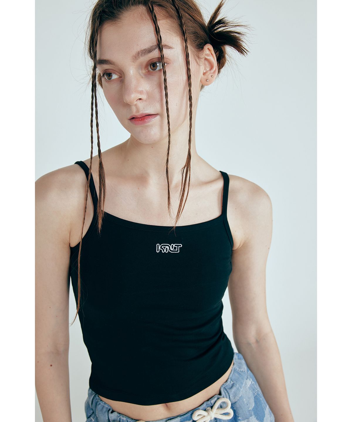 키네티클로(KINETICLO) 크롭 민소매 나시(BLACK)