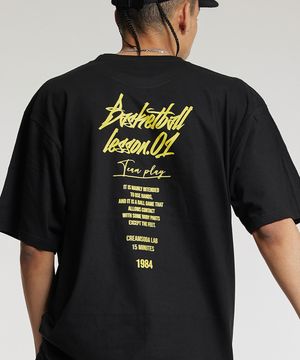 15MIN 쿼터 팀플레이 그래픽 로고 반팔티 블랙 옐로우