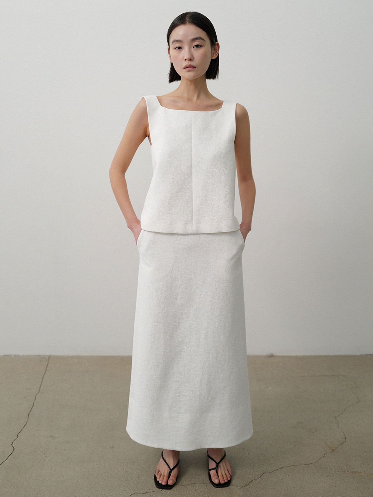 레이스(RRACE) Clean Maxi Skirt_White