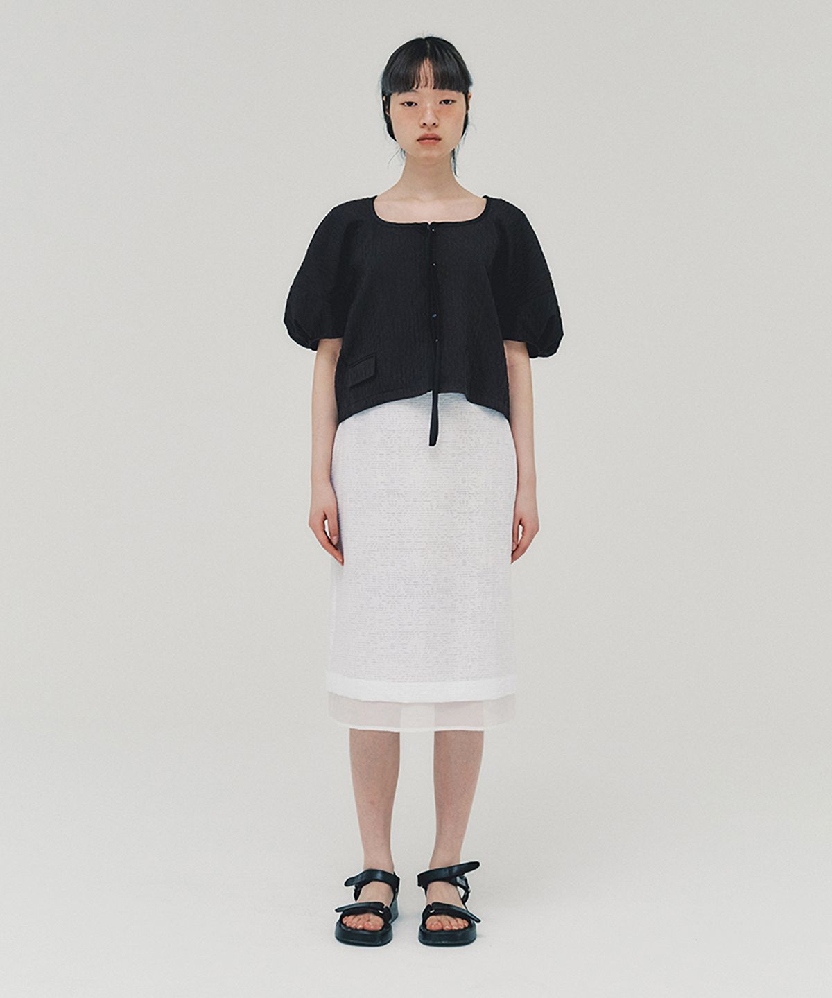 아위(AHWE) Tie Blouse_BLACK