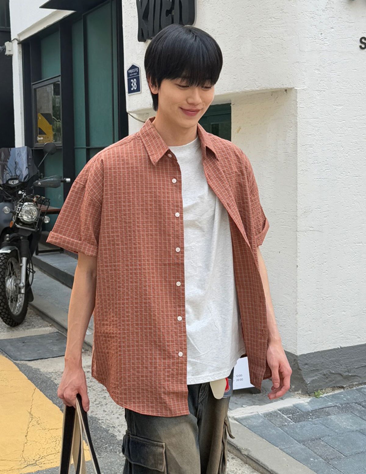 스탠즈(STENDS) [M~4XL] 올데이 체크 오버핏 반팔 셔츠_ST05 브릭
