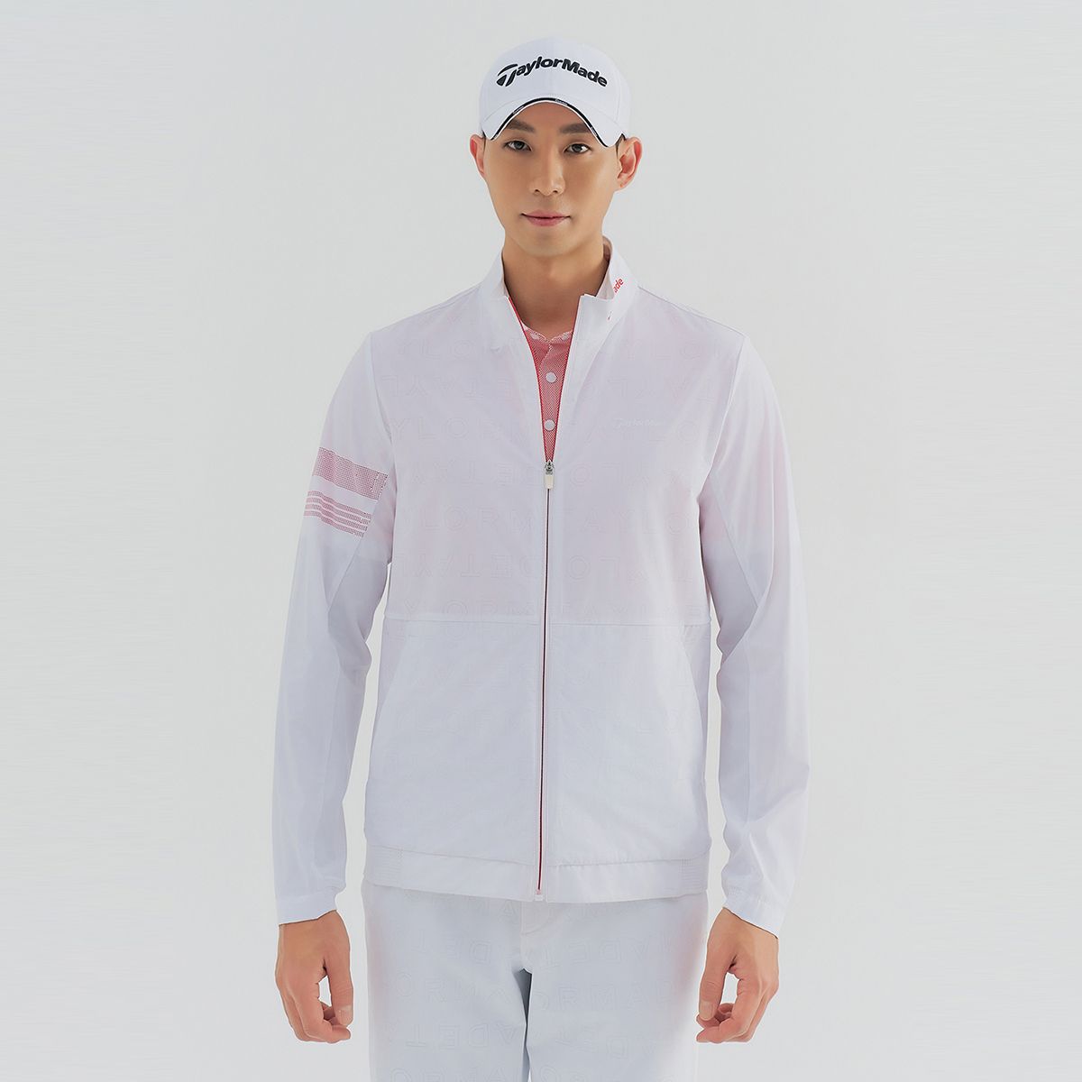 테일러메이드 어패럴(TAYLORMADE APPAREL) 남성 로고 펀칭 퍼포먼스 점퍼 T8031JN2101-100