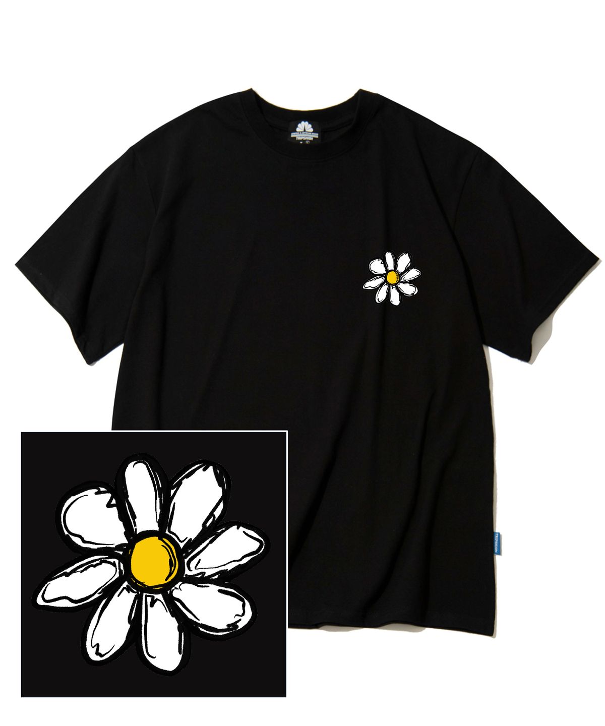 트립션(TRIPSHION) DRAWING DAISY 로고 티셔츠 - 블랙