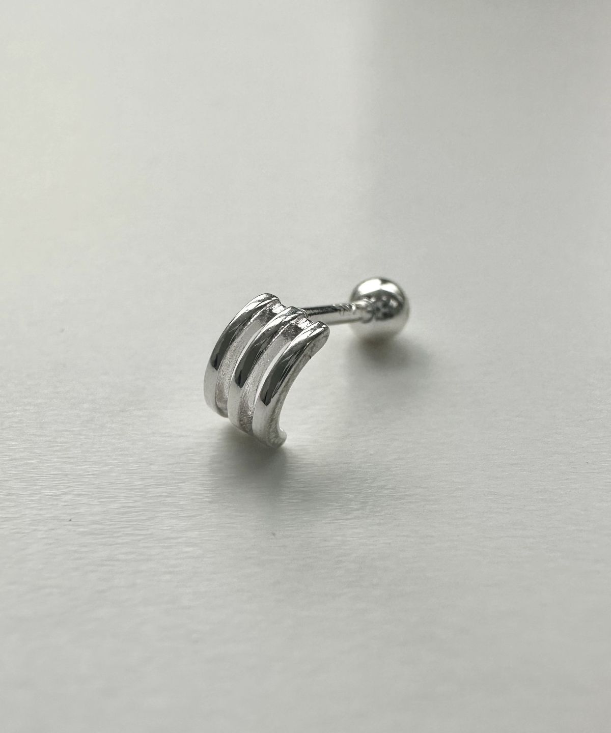 바라두(BARADU) [BARADU 925] Stripe half circle piercing (single)