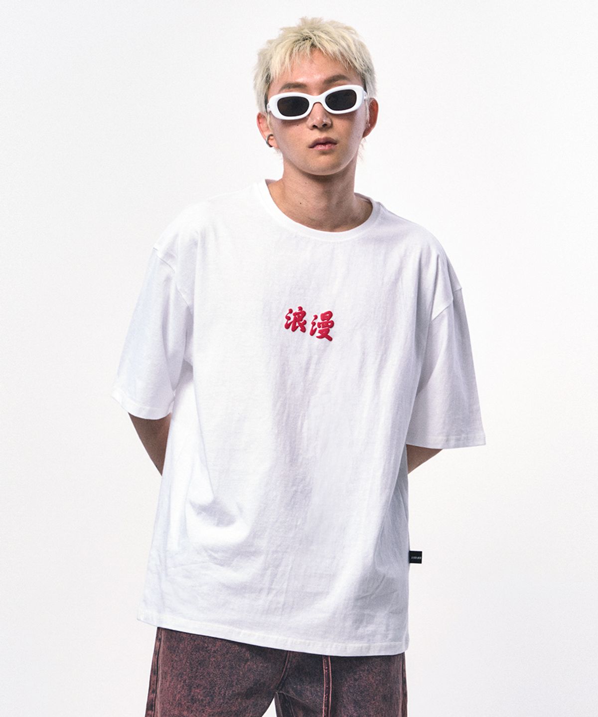 씨웨어 바이 더 지니어스(C WEAR BY THE GENIUS) 낭만 티셔츠 화이트
