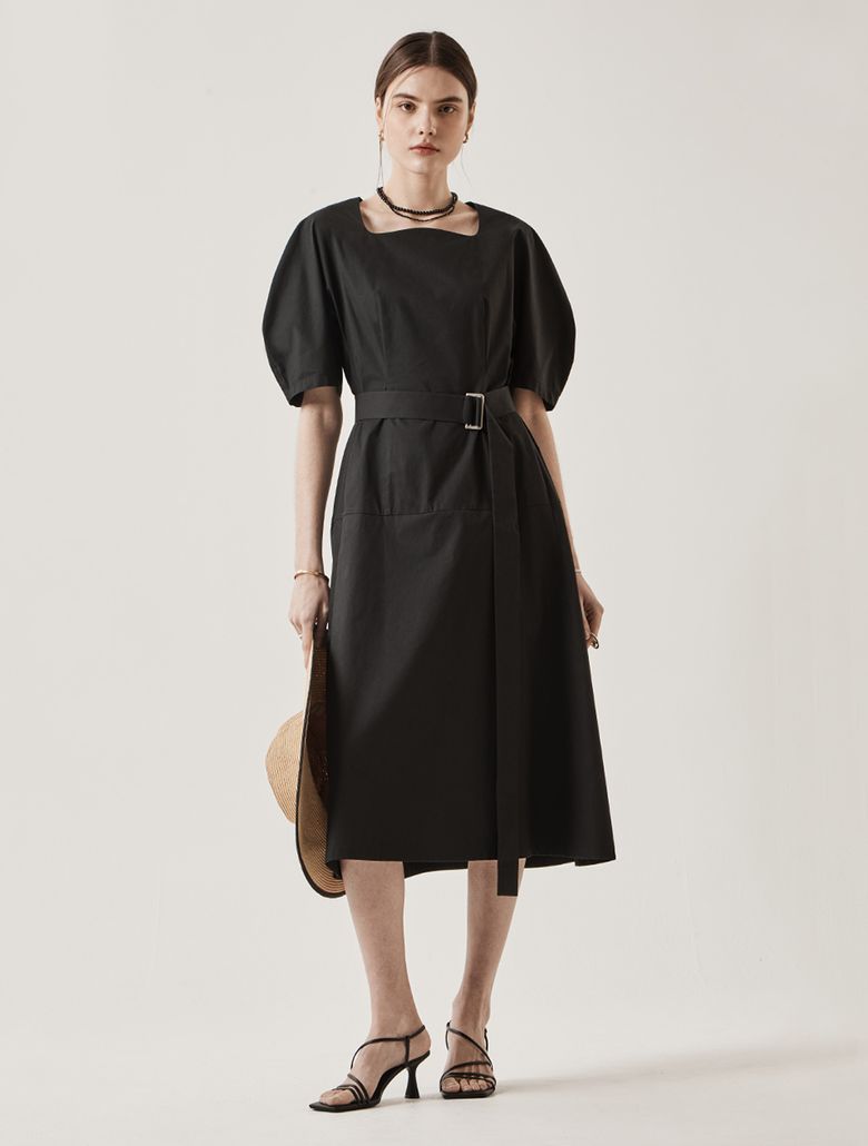 Curved Midi Dress_Black 커브드 미디 드레스_블랙