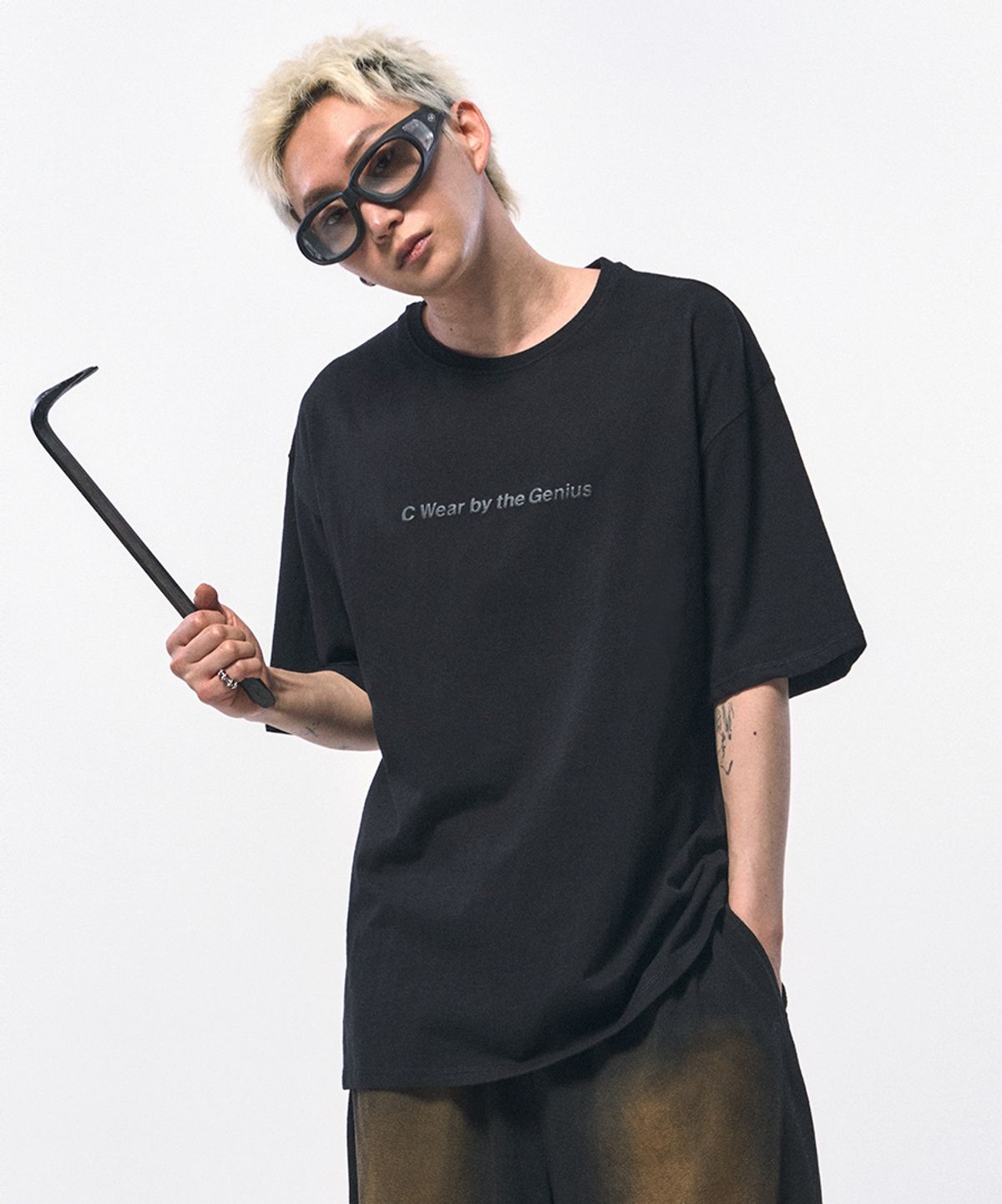 씨웨어 바이 더 지니어스(C WEAR BY THE GENIUS) 씨웨어 오버사이즈 티셔츠 블랙