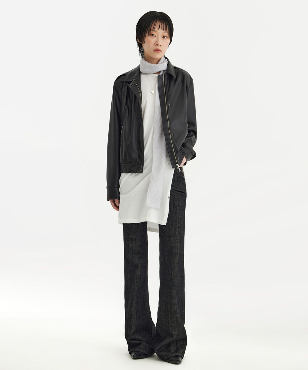 유스(YOUTH) Structured Flared Denim Pants - Washed Black