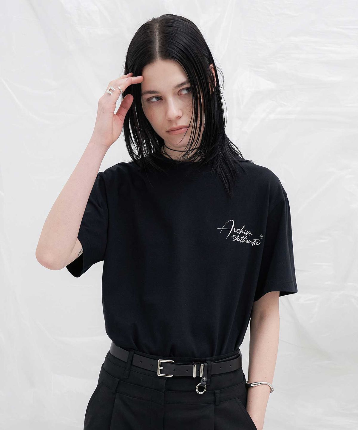 유센틱(YUTHENTIC) 아카이브 유센틱 티셔츠 블랙 AW4ME43110