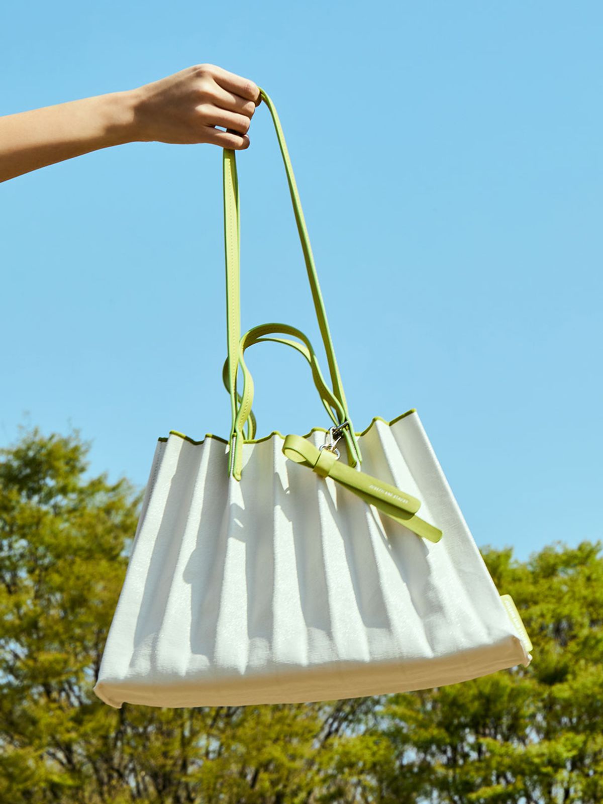 조셉앤스테이시(JOSEPH&STACEY) Lucky Pleats Canvas Coated Shopper L with Ribbon Lime