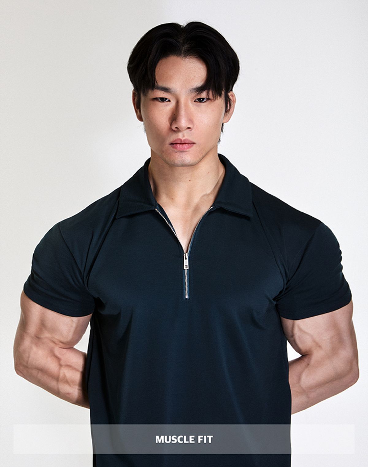알브이디(RVD) 와이드숄더 하프집업 머슬핏 폴로셔츠 (미드나잇그린)