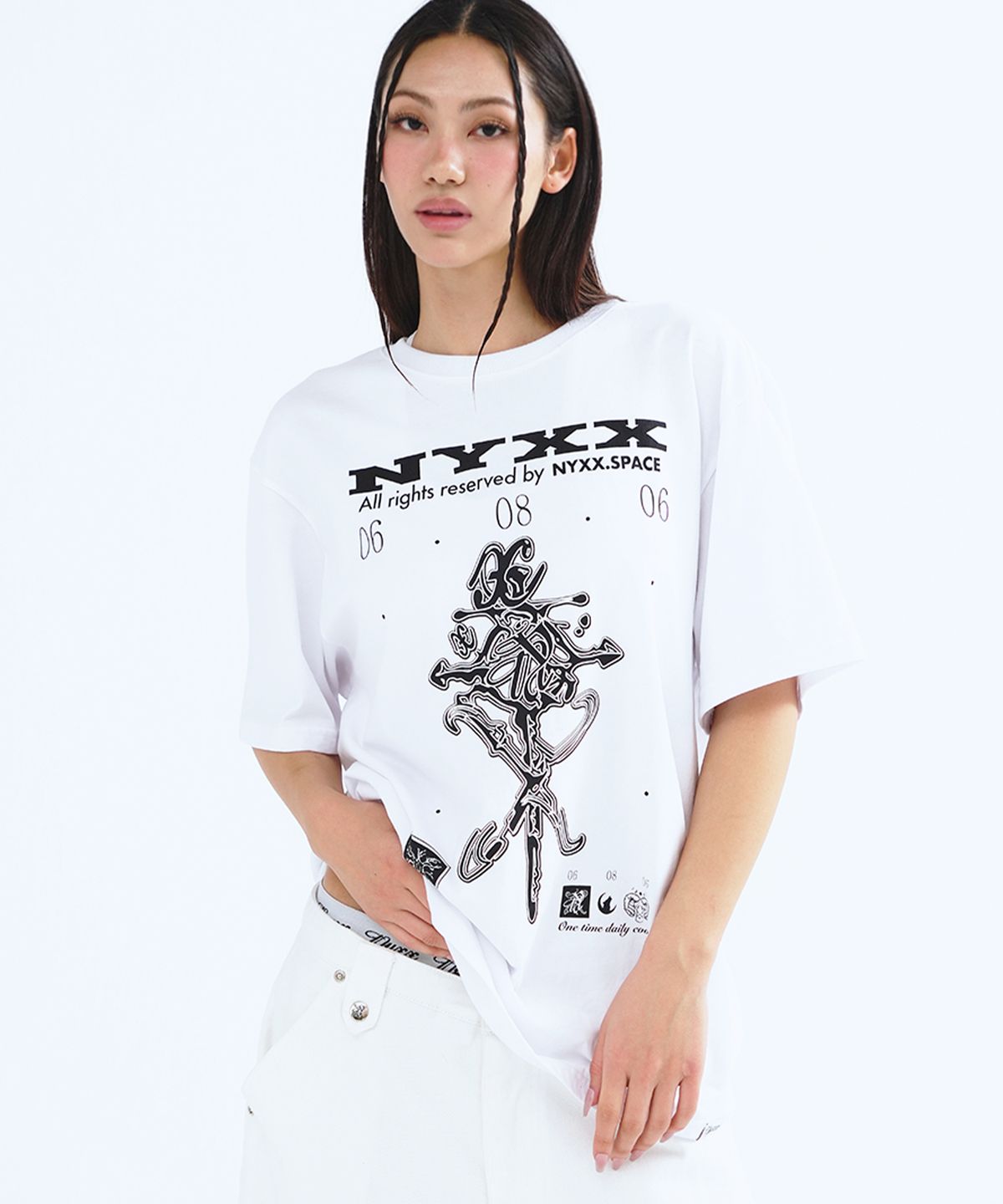 엔와이엑스엑스(NYXX) PSYCHE INNER SWORD TEE WHITE