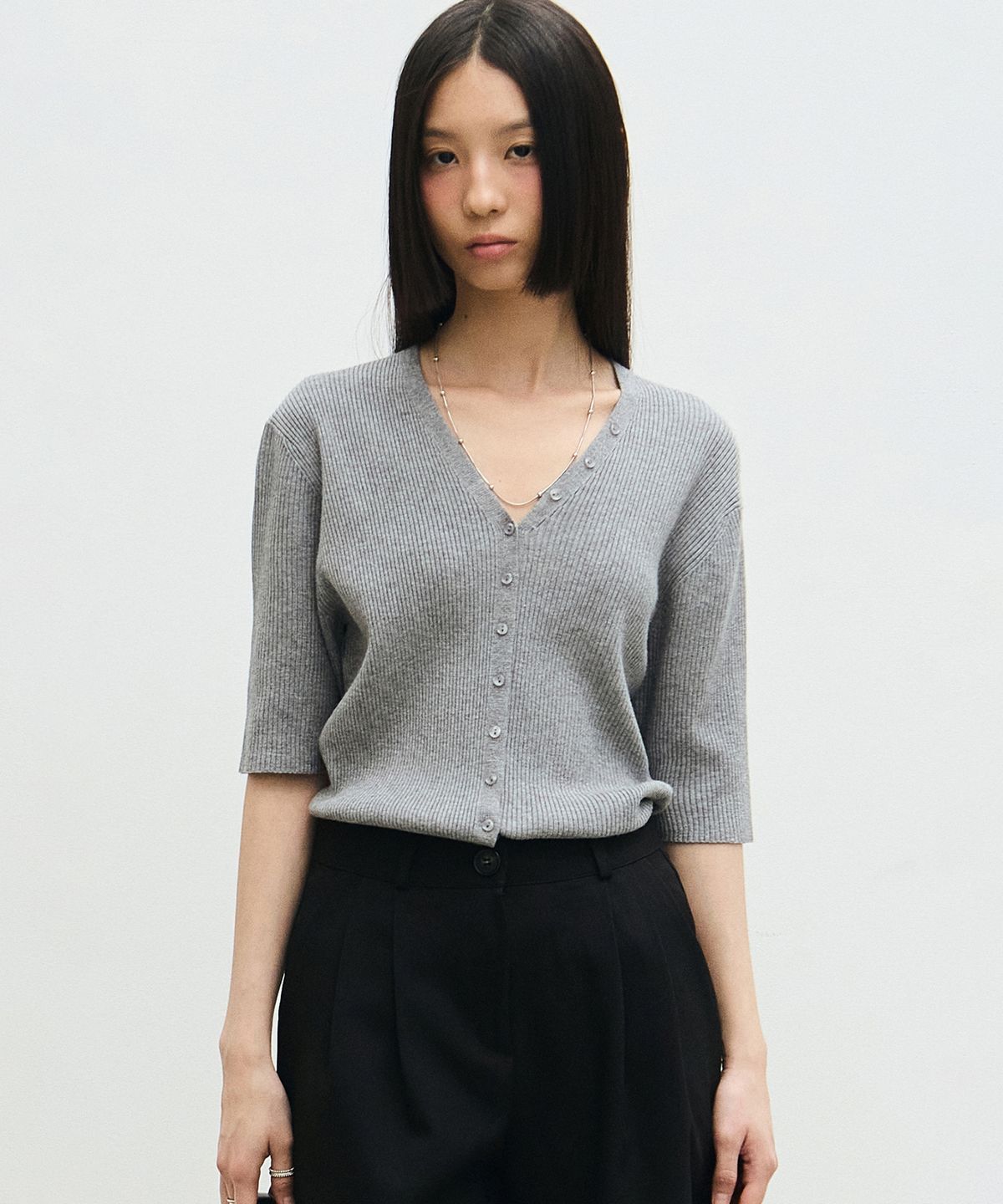 닉앤니콜(NICK&NICOLE) BUTTON SLIM KNIT HALF CARDIGAN_GRAY