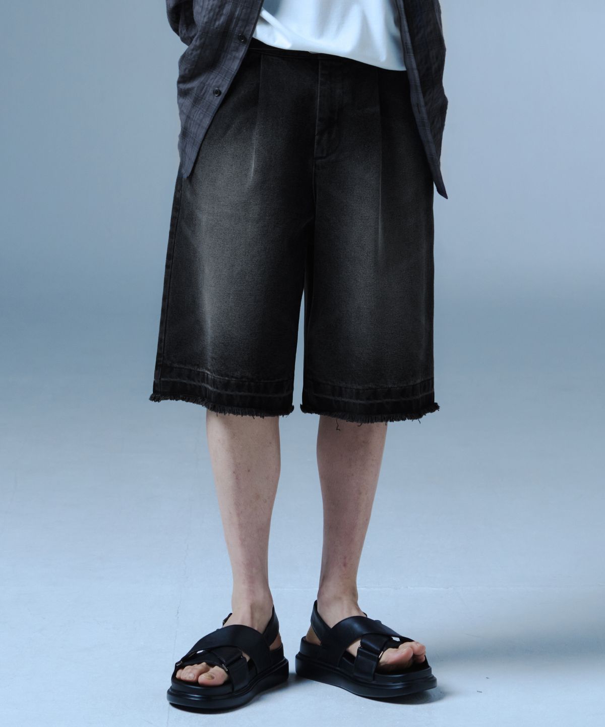 드로우핏(DRAW FIT) 토시브 버뮤다 데님 하프 팬츠 [BLACK]