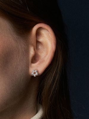 cute flower pearl earring