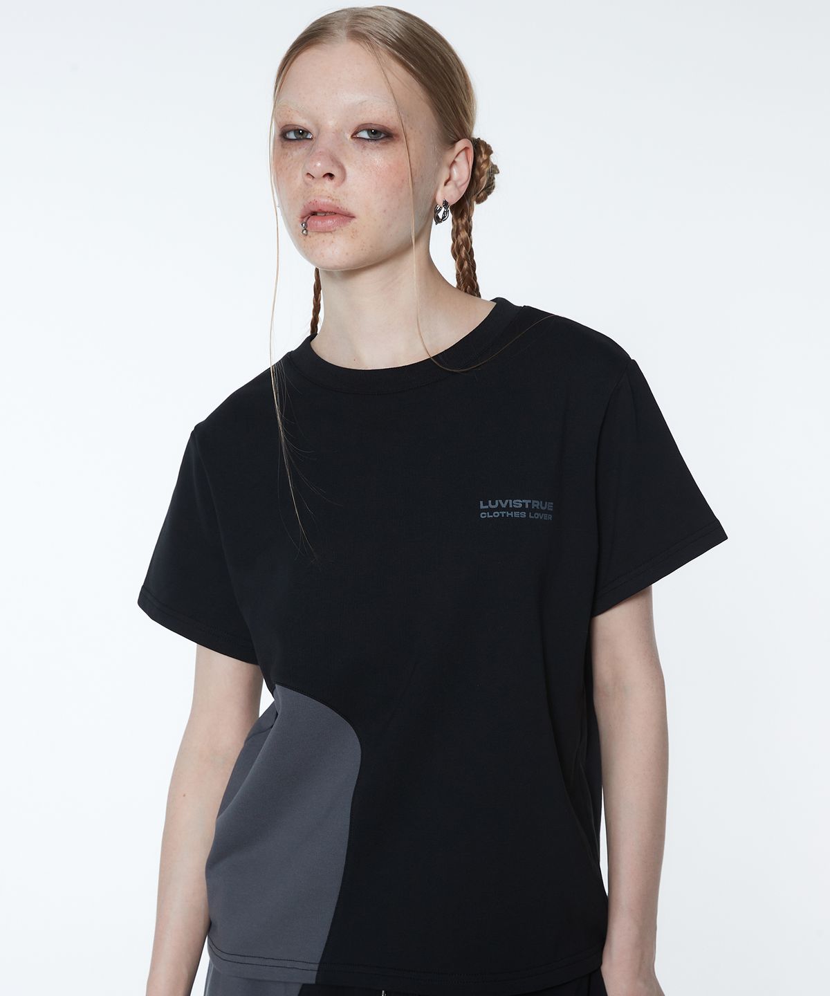러브이즈트루(LUVISTRUE) BASIC HEART SET UP_TOP(BLACK)